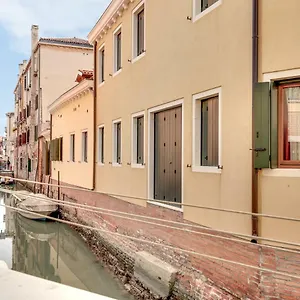 https://priuli-canal-view.hotelslidodijesolo.com